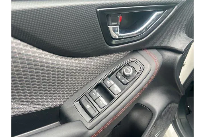 $27494 : Subaru Forester 2023 AWD Spo image 6