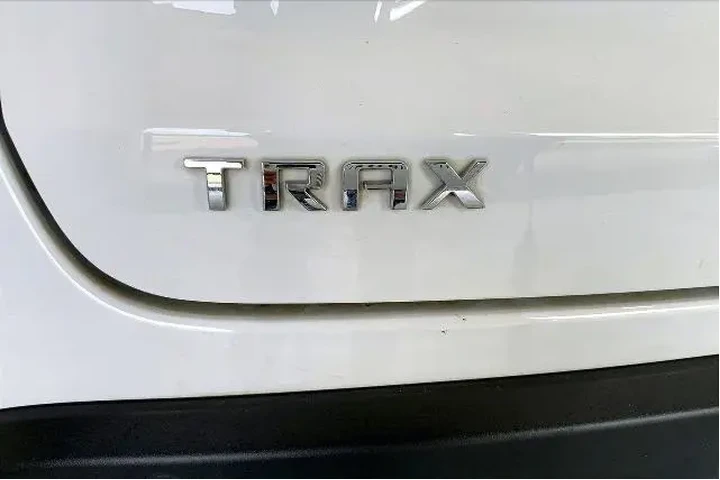 $19741 : Chevrolet Trax 2025 LS 4dr C image 9