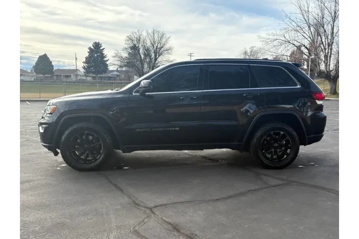 $18900 : 2022 Grand Cherokee WK Laredo image 8