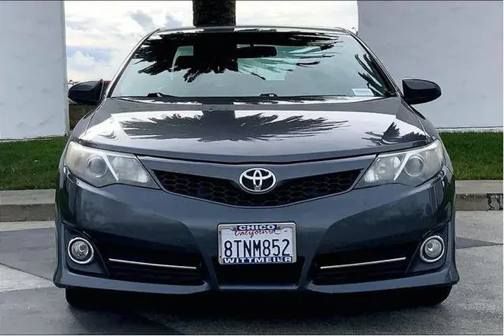 $12985 : Toyota Camry 2013 SE 4dr Sed image 3