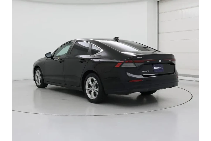 $24998 : Honda Accord 2023 LX 4dr Sed image 2