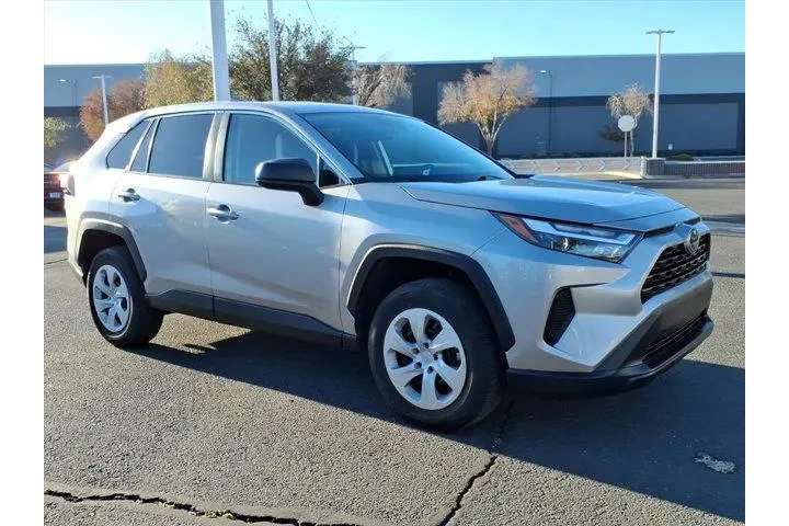 $26900 : Toyota RAV4 2024 AWD LE 4dr image 6