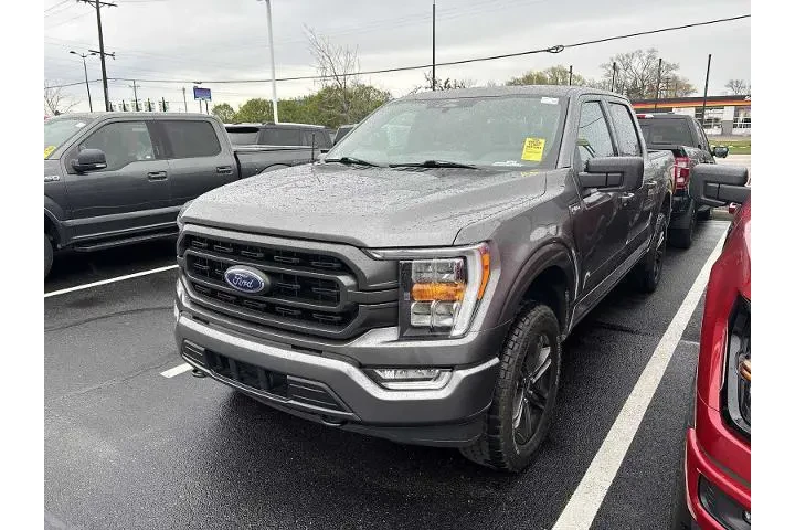 $33991 : Ford F-150 2022 4x4 XL 4dr S image 1