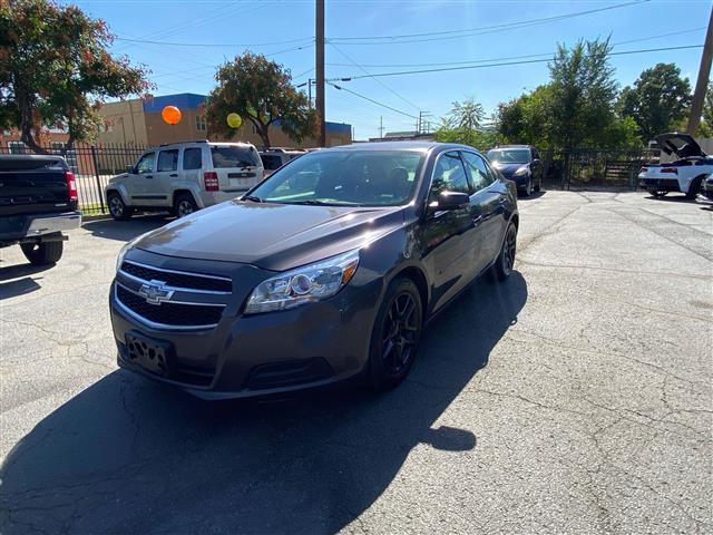 $5369 : 2013 Malibu LT, CLEAN CARFAX, image 3