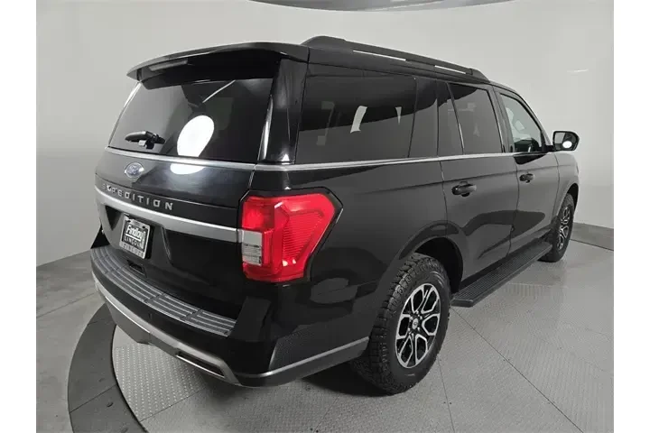 $38939 : Ford Expedition 2024 4x4 XLT image 4