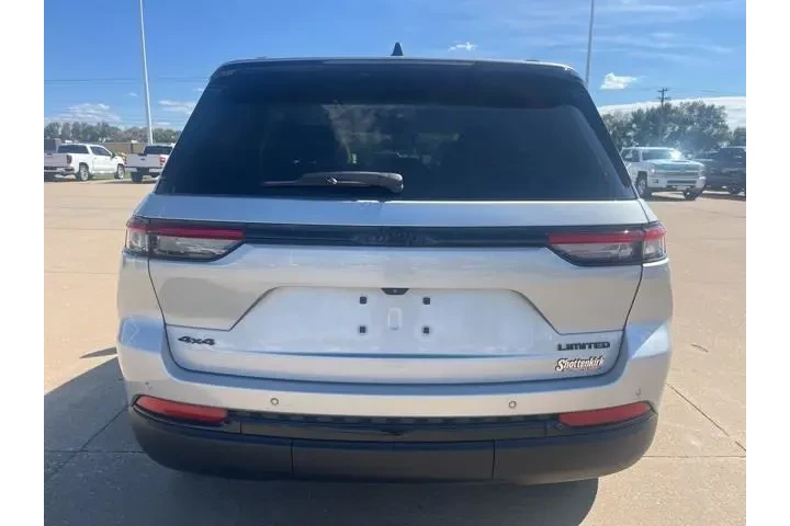 $32451 : Jeep Grand Cherokee 2024 4x4 image 5