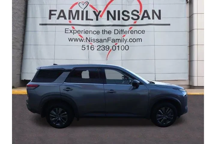 $32809 : Nissan Pathfinder 2024 AWD S image 3