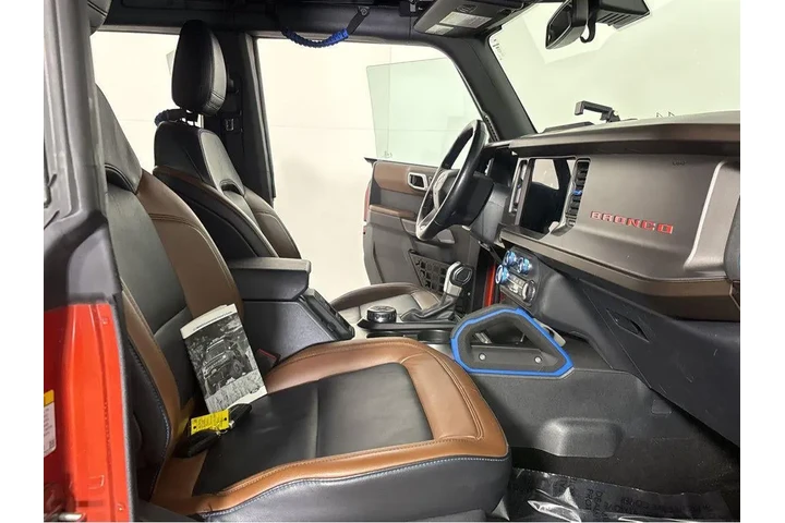 $38294 : 2022 Bronco Outer Banks image 6