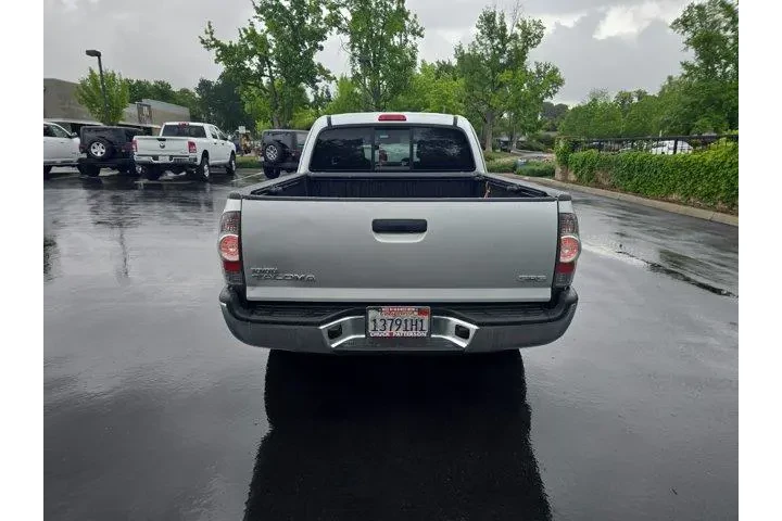 $15995 : Toyota Tacoma 2013 4x2 Base image 4