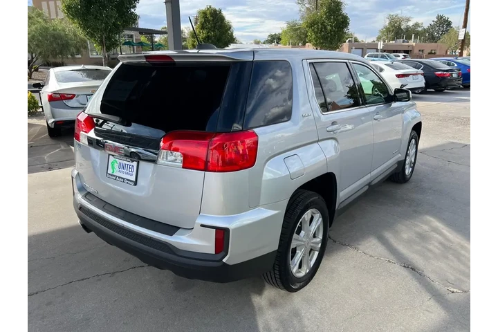 2017 GMC Terrain SLE1 FWD image 5