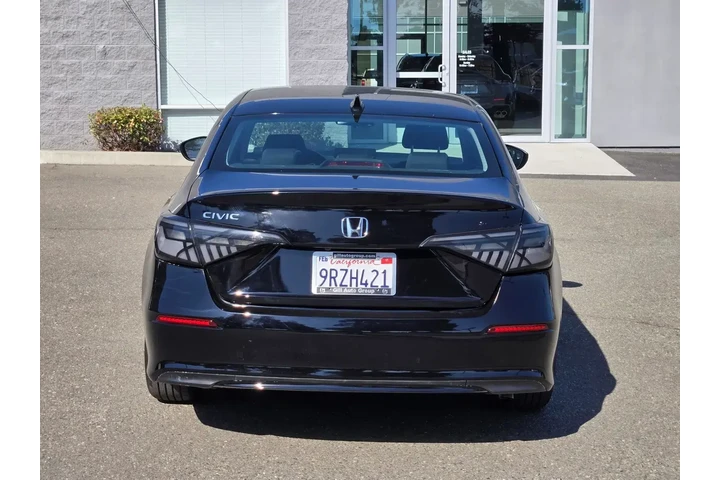$21888 : Honda Civic 2025 LX 4dr Seda image 5