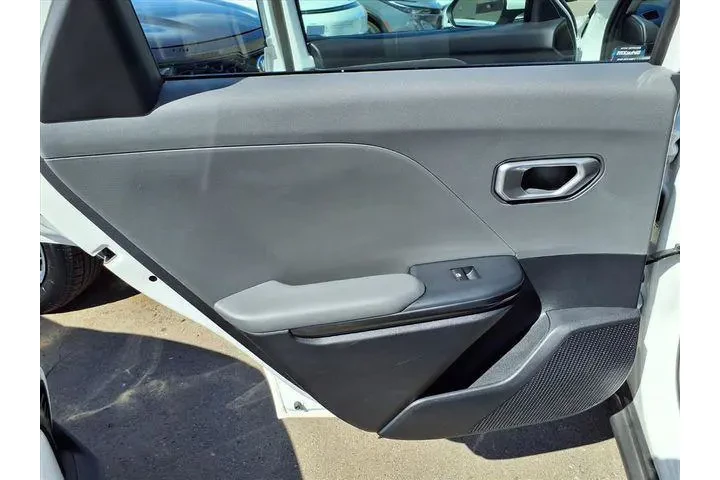 $20995 : Kia K4 2025 LXS 4dr Sedan image 7