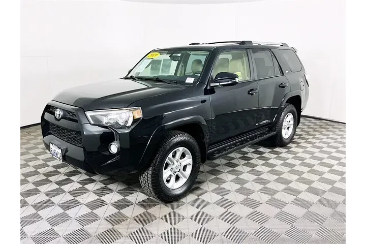 $32800 : Toyota 4Runner 2019 4x4 SR5 image 3