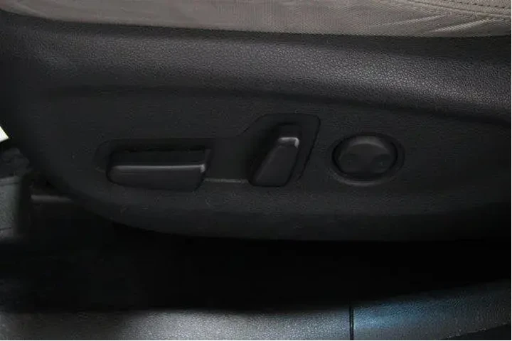 $17526 : Hyundai TUCSON 2021 Value 4d image 7