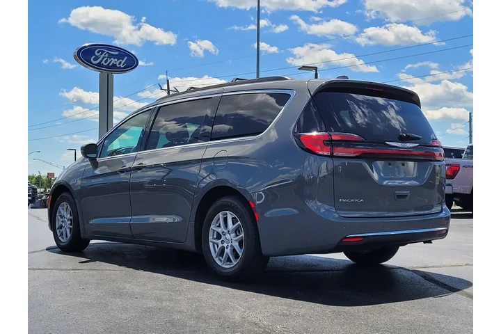 $21940 : Chrysler Pacifica 2022 Touri image 6