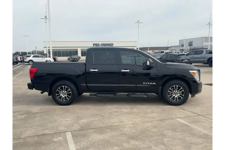 $25495 : Nissan Titan 2021 4x2 SV 4dr image 2