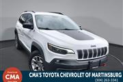 PRE-OWNED 2022 JEEP CHEROKEE en Madison WV