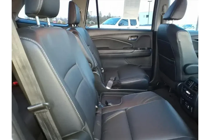 $26899 : Honda Pilot 2022 AWD Touring image 9