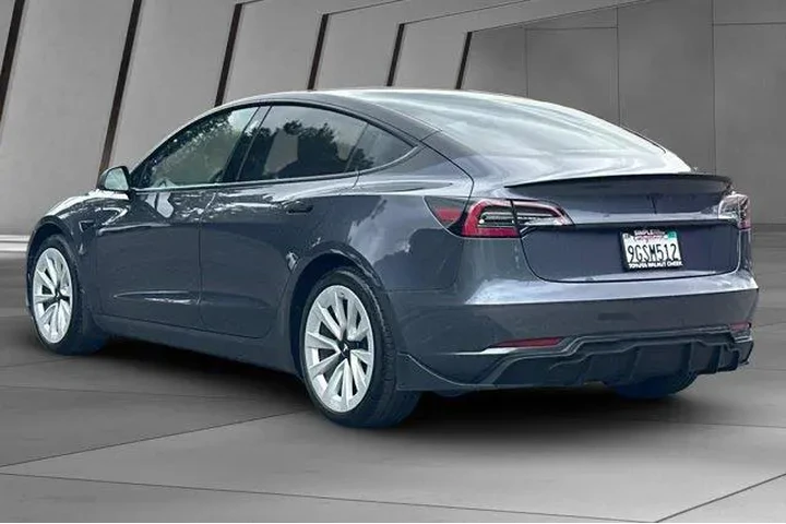 $27900 : Tesla Model 3 2023 4dr Sedan image 4