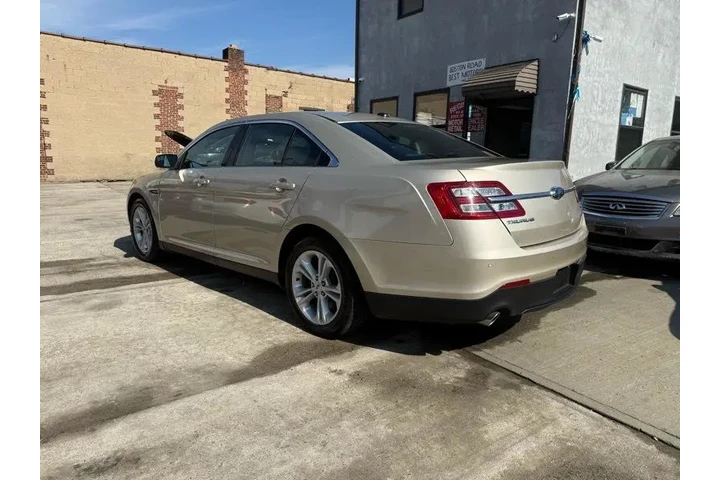 $12995 : 2018 Taurus SEL FWD image 3