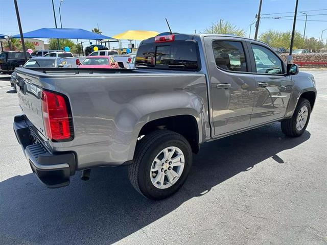 $29995 : Pre-Owned 2022 Colorado Crew image 6