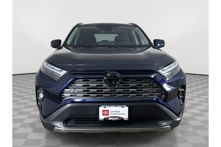 $42191 : Gold Certified 2025 RAV4 Limi image 6