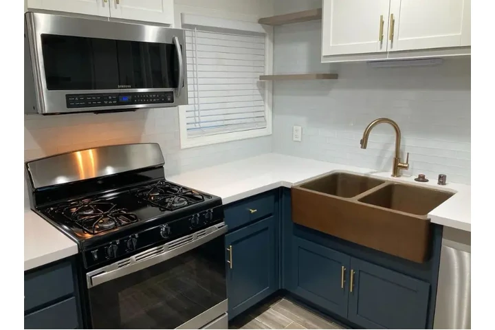 $2190 : 2 Bed Home Available For Rent image 6