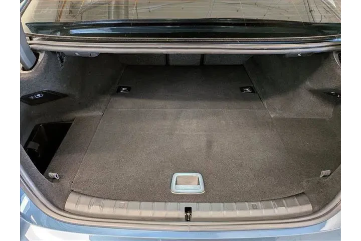 $38040 : BMW 5 Series 2023 530e 4dr S image 6