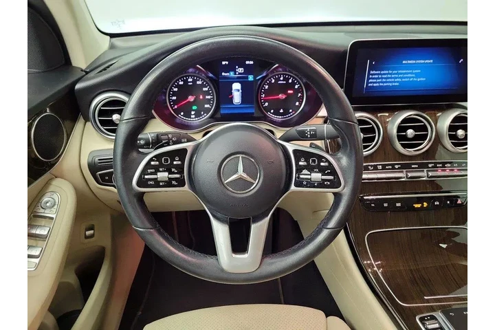 $25998 : Mercedes-Benz GLC 2021 GLC 3 image 10