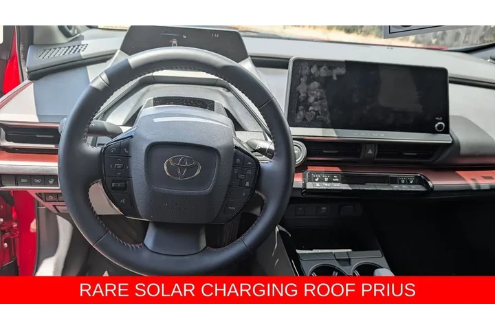 $41899 : 2026 Prius Plug-In Hybrid XSE image 3