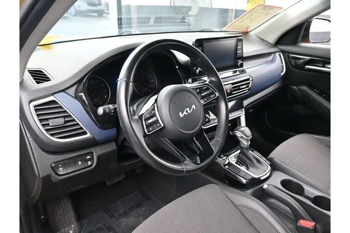 $16266 : Kia Seltos 2023 S 4dr SUV image 10
