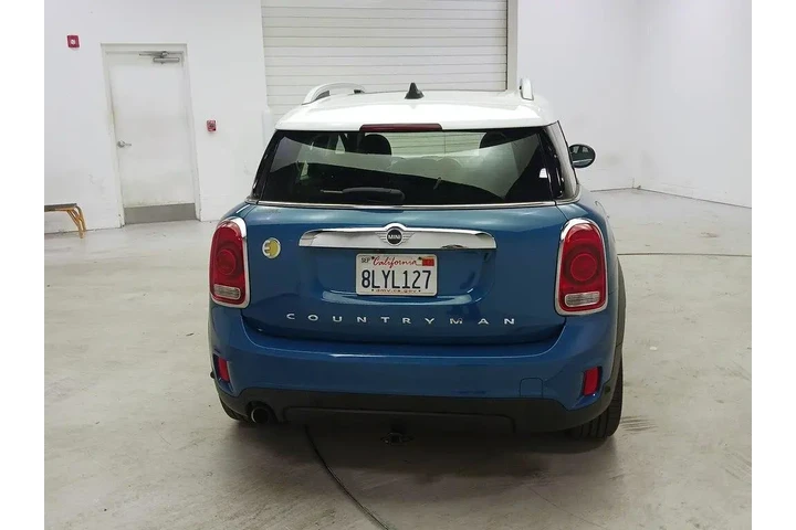 $17998 : MINI Countryman Plug-in Hybr image 6