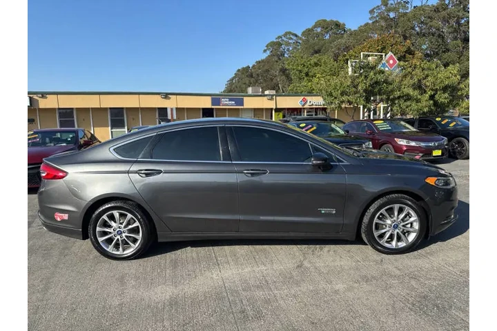 $12999 : 2018 Fusion Energi SE Luxury image 3