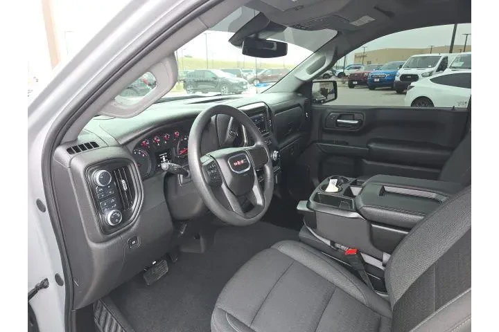 $36500 : GMC Sierra 1500 2024 4x4 Pro image 10