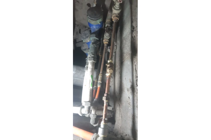 Ángel su plomero de confianza image 2