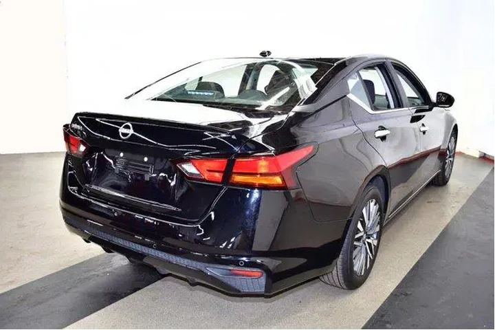 $21994 : Nissan Altima 2025 2.5 SV 4d image 7