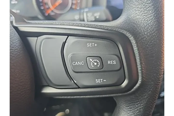 $33131 : Jeep Wrangler 2025 4x4 Sport image 9