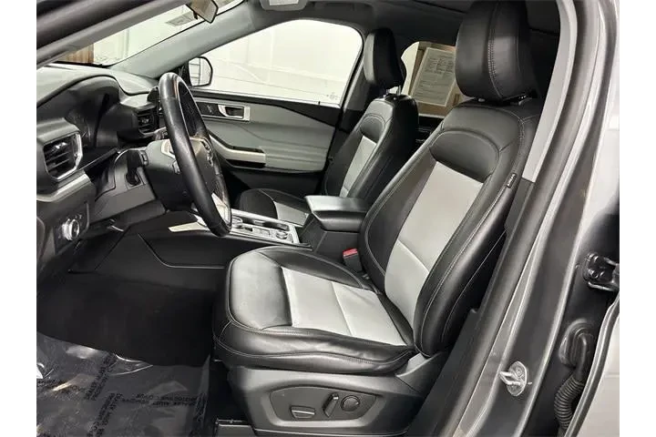 $28500 : Ford Explorer 2022 AWD XLT 4 image 3