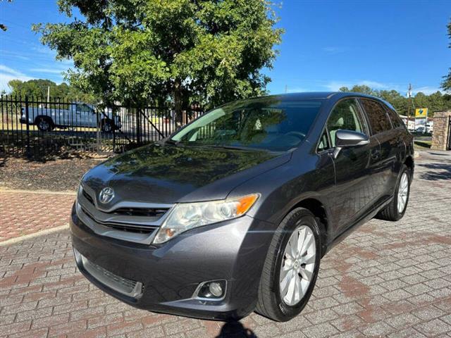 $6800 : 2013 Venza LE image 10