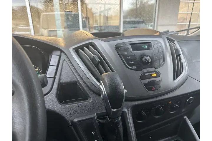 $12393 : Ford Transit 2017 250 3dr SW image 7