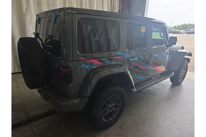 $25840 : Jeep Wrangler Unlimited 2022 image 2