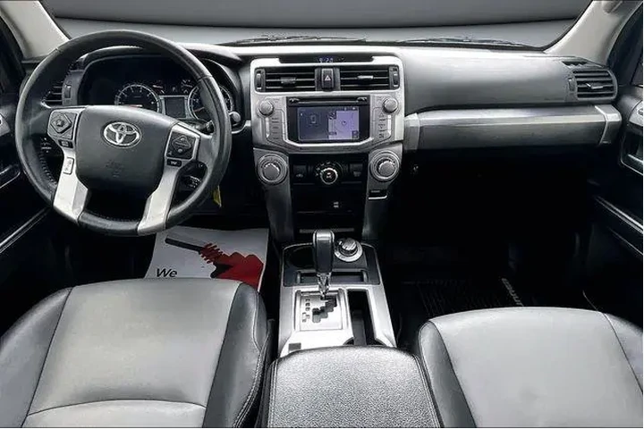 $24000 : Toyota 4Runner 2017 4x4 SR5 image 7