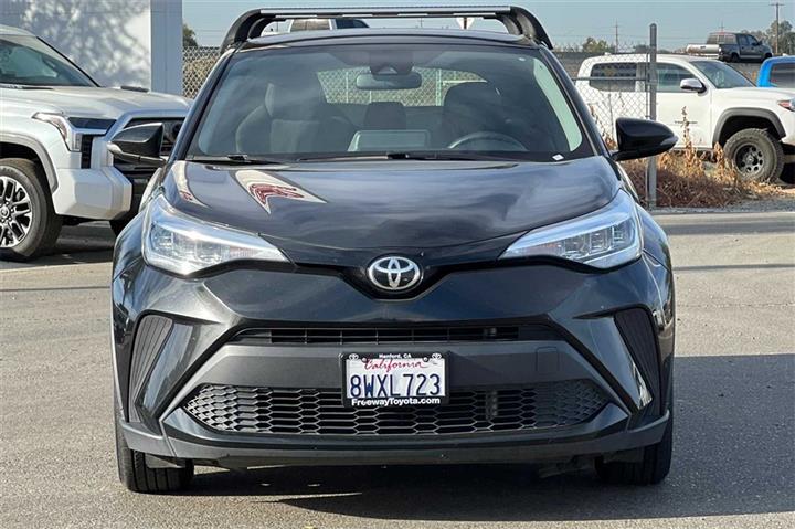 $19500 : C-HR LE image 9