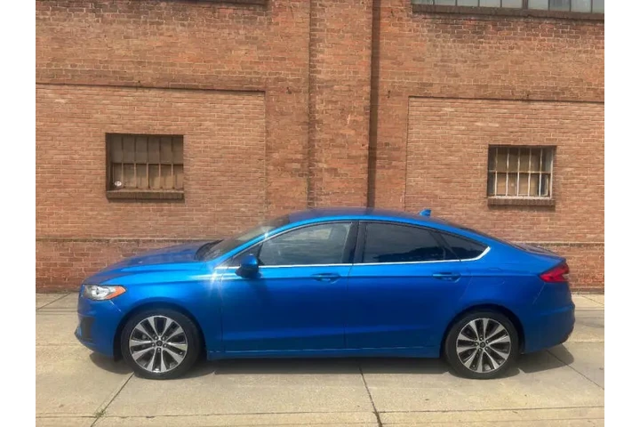 $13000 : 2019 Fusion SE image 3