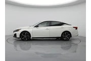 $20998 : Nissan Altima 2023 2.5 SR 4d thumbnail
