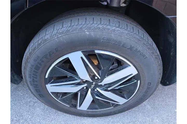 $24388 : Kia Sorento 2022 S 4dr SUV image 5