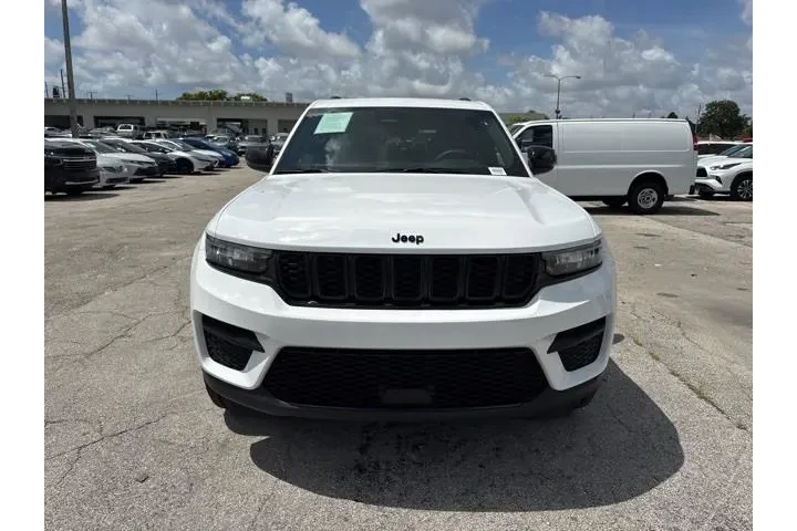 $37988 : Jeep Grand Cherokee 2024 4x4 image 8