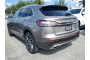 $22990 : Lincoln Nautilus 2020 Reserv thumbnail