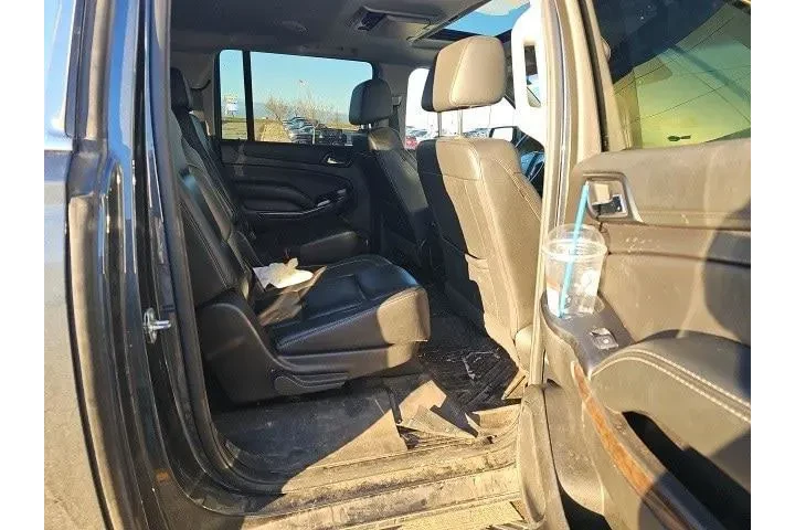 $27500 : Chevrolet Suburban 2019 4x4 image 10