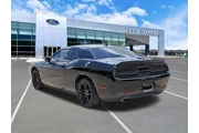 $14351 : Dodge Challenger 2016 SXT 2d thumbnail